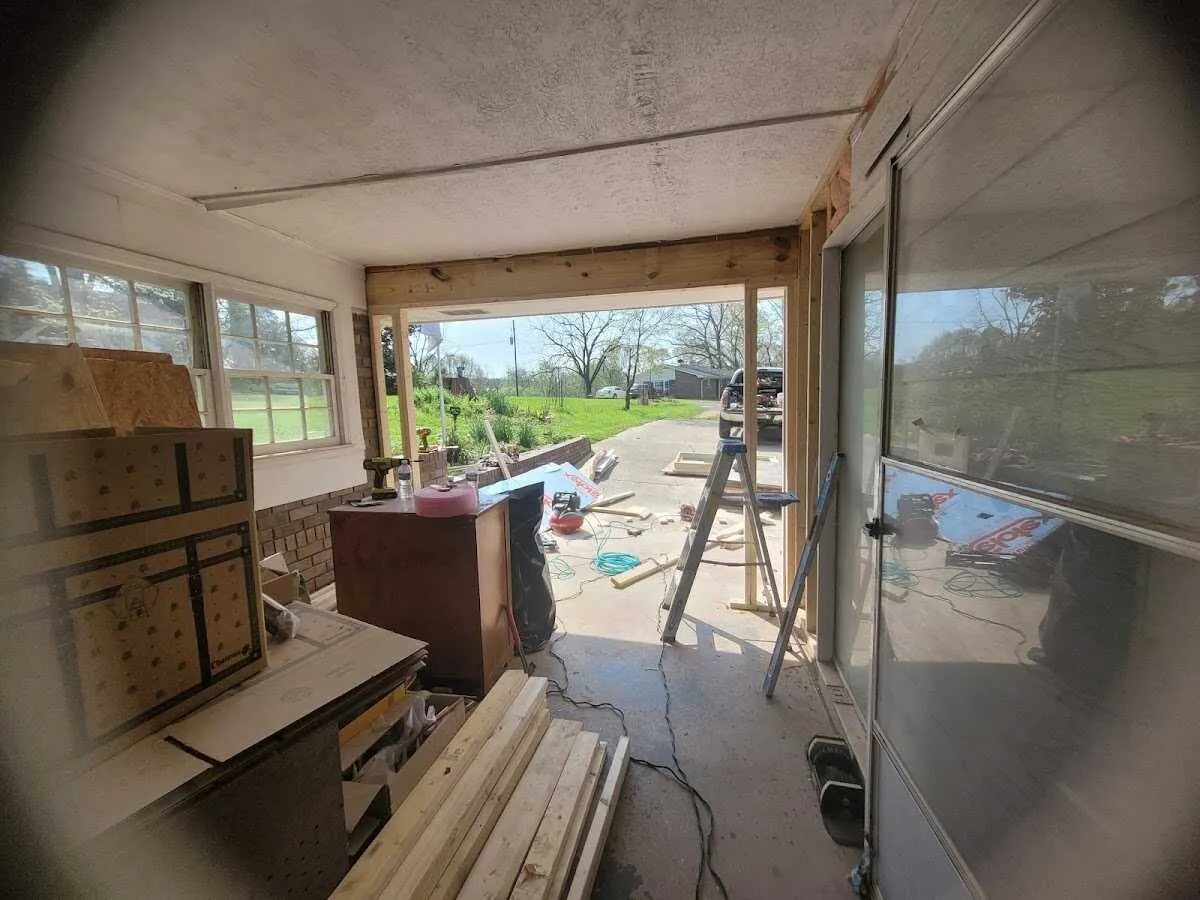 Air movers and dehumidifier for Drying & Dehumidification in Summerfield